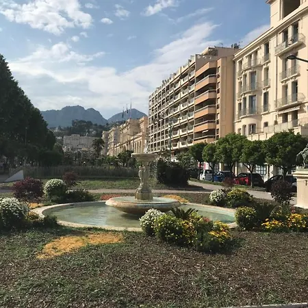 Maroelvi * マントン